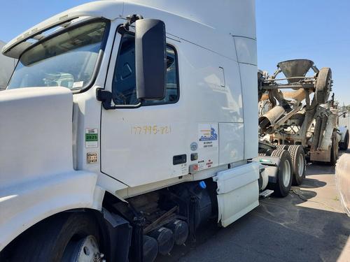 VOLVO VNL