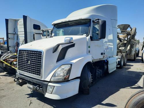 VOLVO VNL