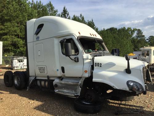 FREIGHTLINER CASCADIA 125