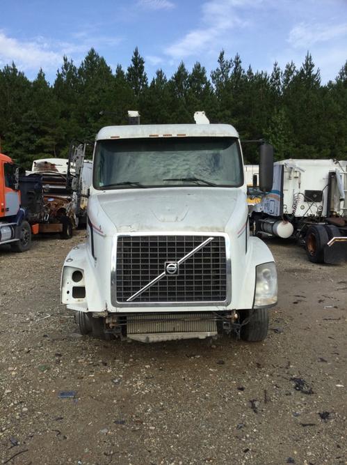 VOLVO VNL