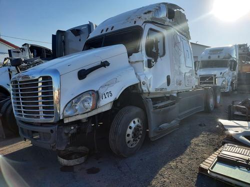 FREIGHTLINER CASCADIA 125