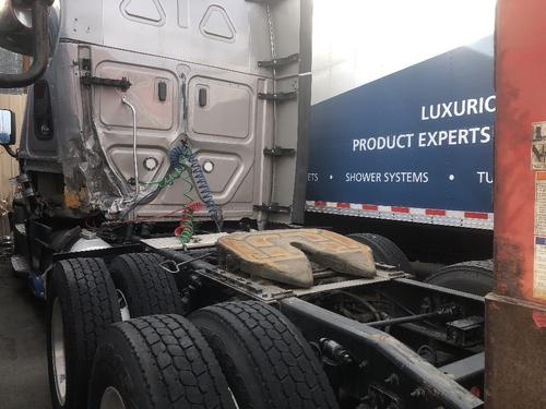 FREIGHTLINER CASCADIA 125BBC