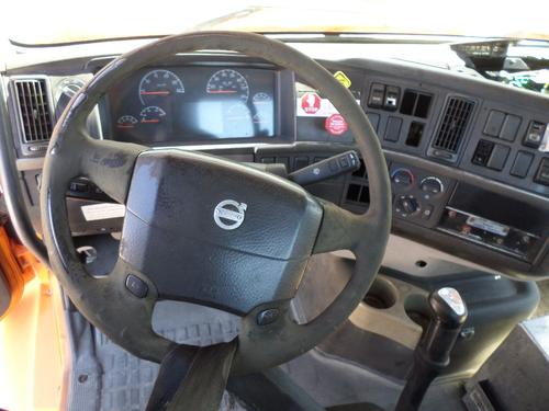 VOLVO VNM