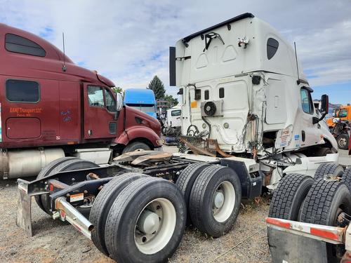 FREIGHTLINER CASCADIA 125