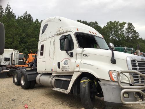 FREIGHTLINER CASCADIA 125