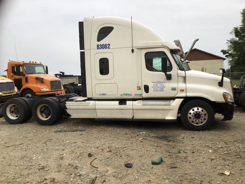 FREIGHTLINER CASCADIA 125