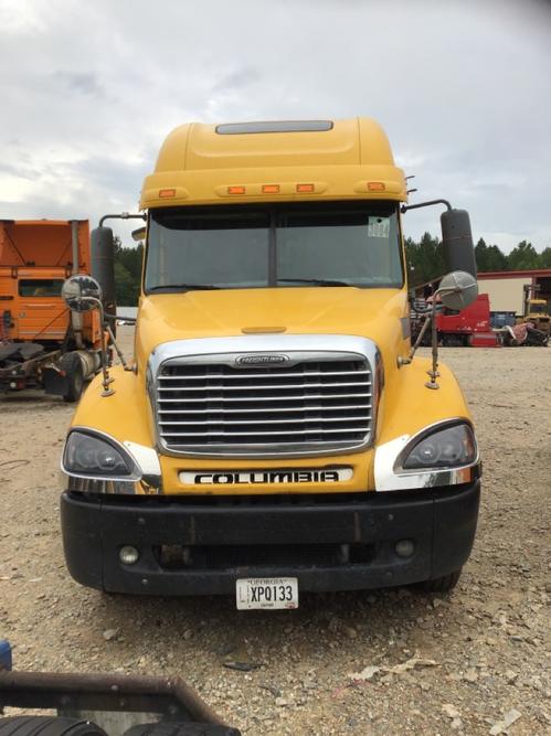 FREIGHTLINER COLUMBIA 120