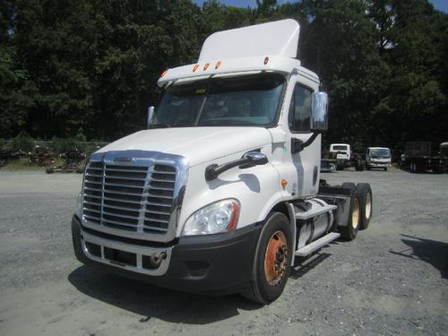 FREIGHTLINER CASCADIA 113