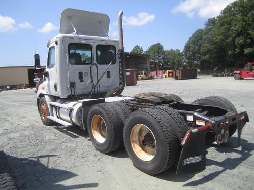 FREIGHTLINER CASCADIA 113