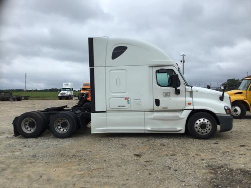 FREIGHTLINER CASCADIA 125