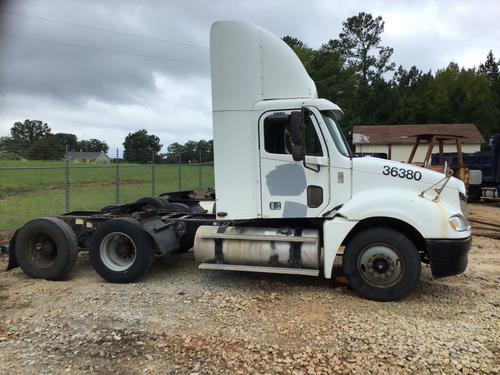 FREIGHTLINER COLUMBIA 120