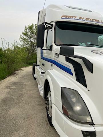 VOLVO VNL