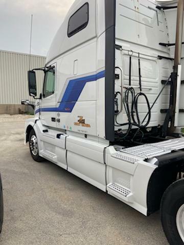 VOLVO VNL