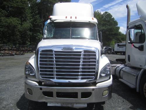 FREIGHTLINER CASCADIA 113