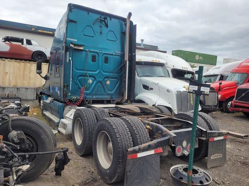 FREIGHTLINER CASCADIA 113