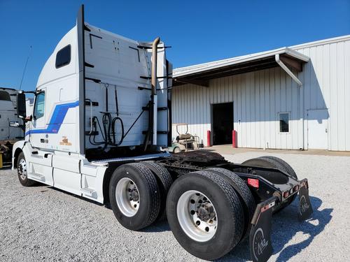 VOLVO VNL