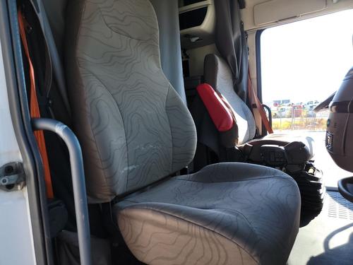 VOLVO VNL