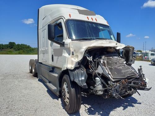 FREIGHTLINER CASCADIA 116