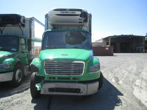 FREIGHTLINER M2 106