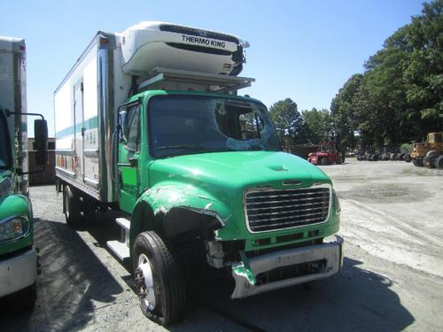 FREIGHTLINER M2 106