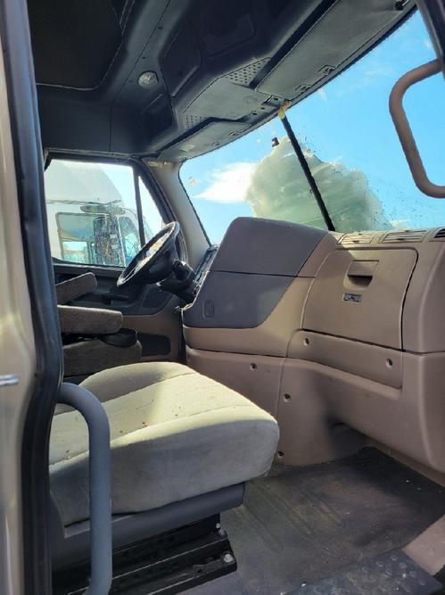 FREIGHTLINER CASCADIA 125BBC