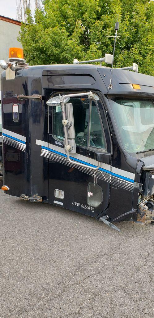 FREIGHTLINER COLUMBIA