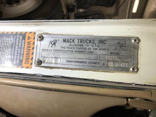 Mack CV (GRANITE)