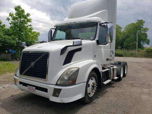 VOLVO VNL