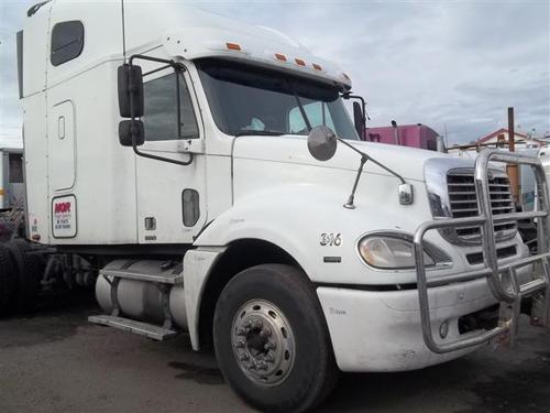 FREIGHTLINER COLUMBIA 120