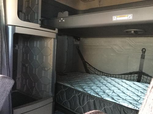 Freightliner CASCADIA