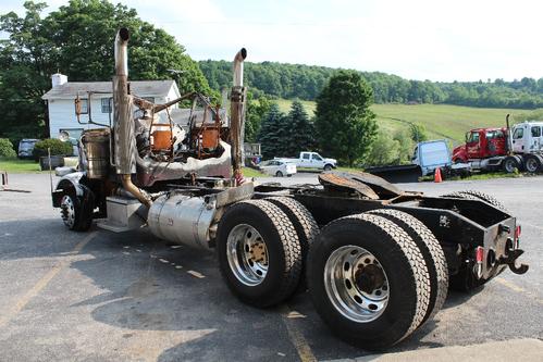 PETERBILT 389