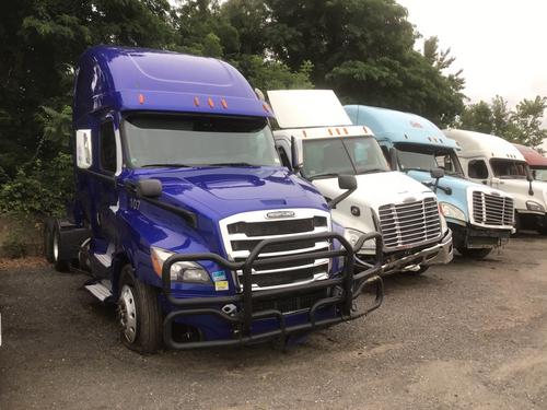 FREIGHTLINER CASCADIA