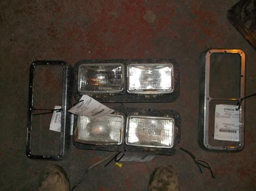 FREIGHTLINER FLD132 CLASSIC XL