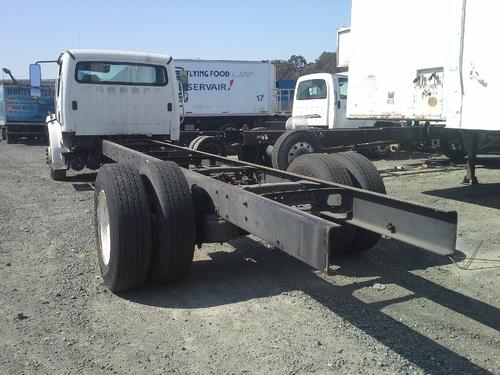 FREIGHTLINER M2 106