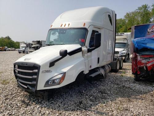 FREIGHTLINER CASCADIA