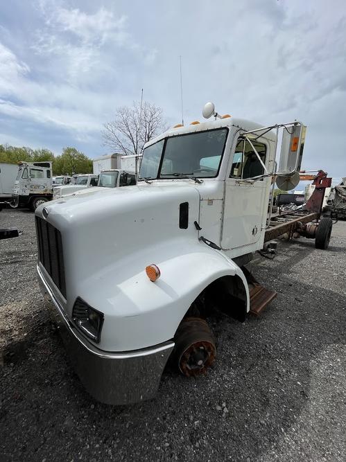 PETERBILT 330