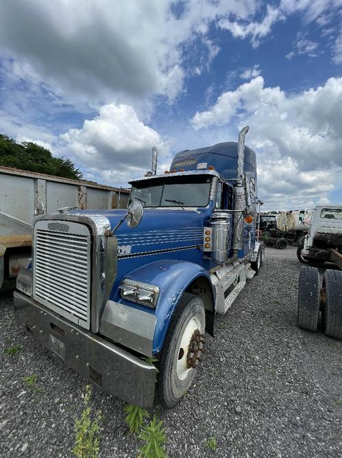 FREIGHTLINER FLD132 XL CLASSIC