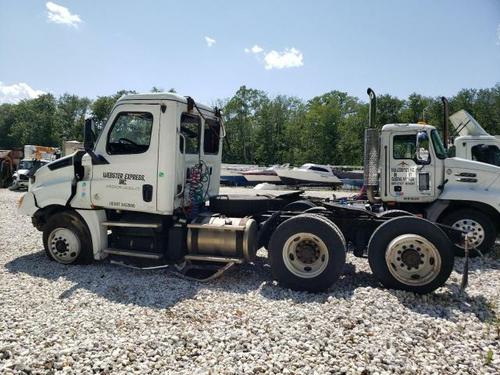 FREIGHTLINER CASCADIA