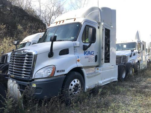 FREIGHTLINER CASCADIA 113BBC