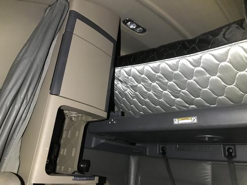 Freightliner CASCADIA