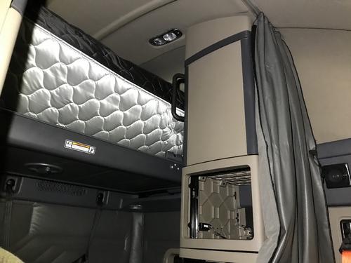 Freightliner CASCADIA