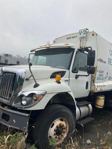 INTERNATIONAL 7500 SFA