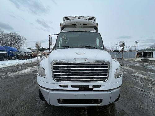 FREIGHTLINER M2-106