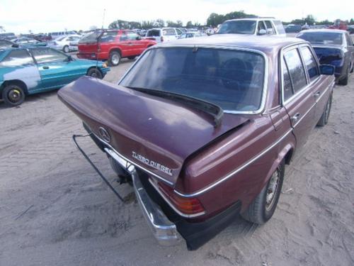 MERCEDES-BENZ MERCEDES 300D