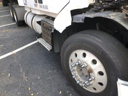 VOLVO VNL