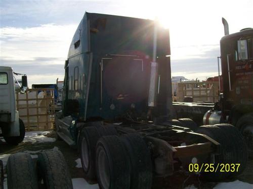 FREIGHTLINER COLUMBIA 120