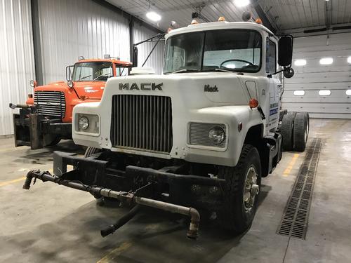 Mack DM600