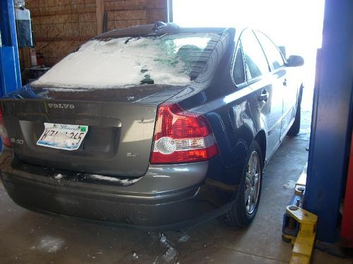 VOLVO VOLVO 40 SERIES