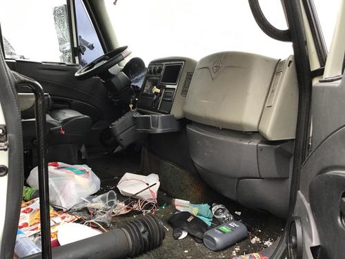 INTERNATIONAL 4400