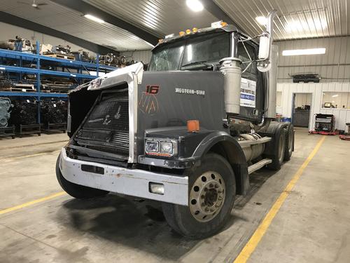 Western Star Trucks 4900FA